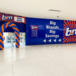 828-bmstores-watford-store-opening-46