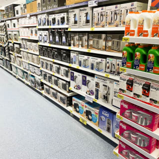 828-bmstores-watford-store-opening-6