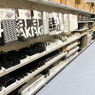 828-bmstores-watford-store-opening-8