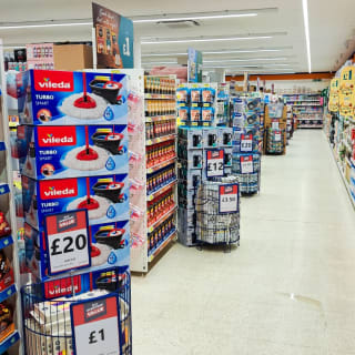 832-bmstores-rainham-store-opening-17
