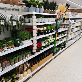 832-bmstores-rainham-store-opening-27