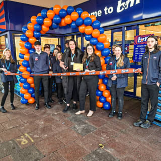 832-bmstores-rainham-store-opening-66