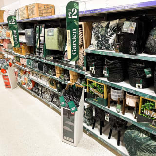 833-bmstores-burgess-hill-store-opening-2024-04-09-36