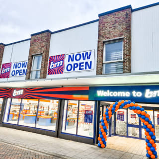 845-bmstores-gillingham-store-opening-42
