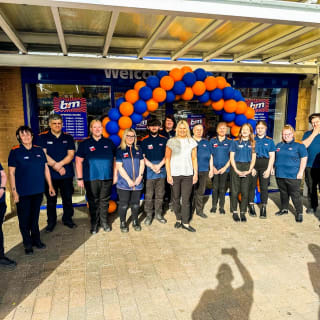 853-bmstores-bransholme-store-opening-11
