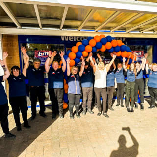 853-bmstores-bransholme-store-opening-27