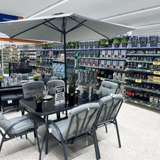 858-bandm-bexleyheath-store-6