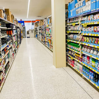 860-bmstores-bordon-store-opening-42