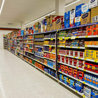 860-bmstores-bordon-store-opening-48