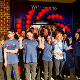 860-bmstores-bordon-store-opening-5