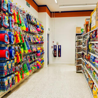 860-bmstores-bordon-store-opening-50