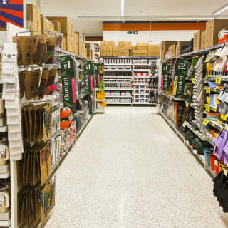 860-bmstores-bordon-store-opening-6