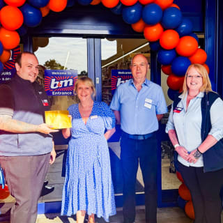 860-bmstores-bordon-store-opening