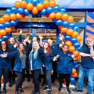 861-bmstores-kingswood-store-opening-11