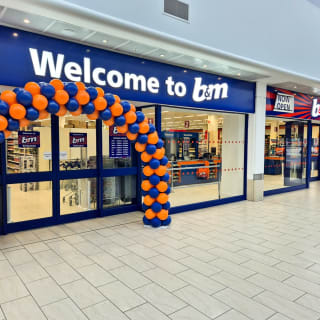 866-bmstores-sheffield-crystal-peak-store-opening-2