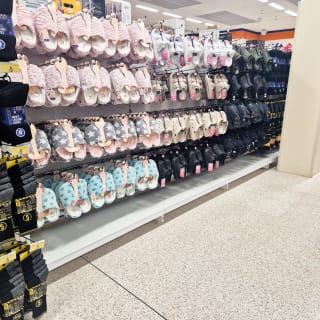 866-bmstores-sheffield-crystal-peak-store-opening-22