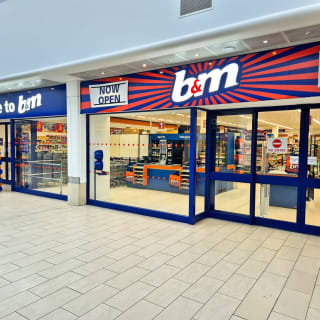 866-bmstores-sheffield-crystal-peak-store-opening-3