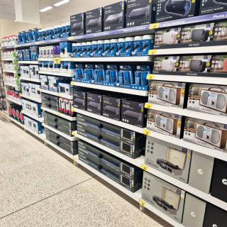 866-bmstores-sheffield-crystal-peak-store-opening-32