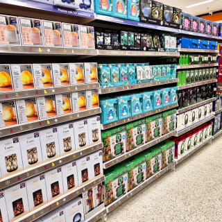 866-bmstores-sheffield-crystal-peak-store-opening-55