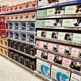 866-bmstores-sheffield-crystal-peak-store-opening-57