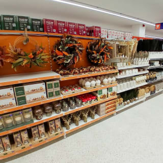 868-bmstores-lincoln-waterside-store-opening-38