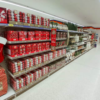 868-bmstores-lincoln-waterside-store-opening-39