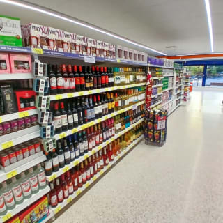 868-bmstores-lincoln-waterside-store-opening-50