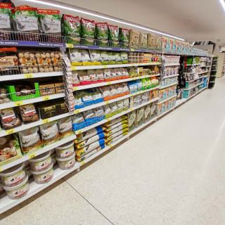 868-bmstores-lincoln-waterside-store-opening-54