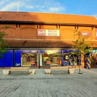 868-bmstores-lincoln-waterside-store-opening-62