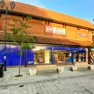868-bmstores-lincoln-waterside-store-opening-69
