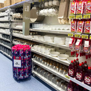 869-bmstores-tottenham-hale-store-opening-30