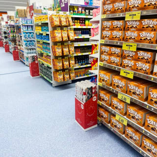 869-bmstores-tottenham-hale-store-opening-32