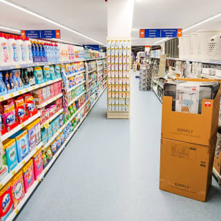 870-bmstores-yiewsley-store-opening-14