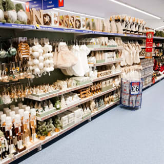 870-bmstores-yiewsley-store-opening-45