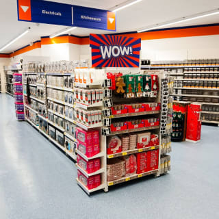 870-bmstores-yiewsley-store-opening-58