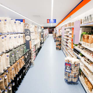 870-bmstores-yiewsley-store-opening-7