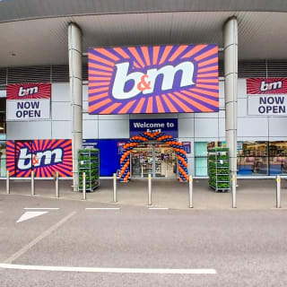 871-bmstores-willow-brook-store-opening-23