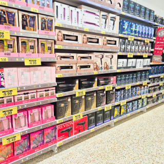 873-bmstores-bushbury-store-opening-16