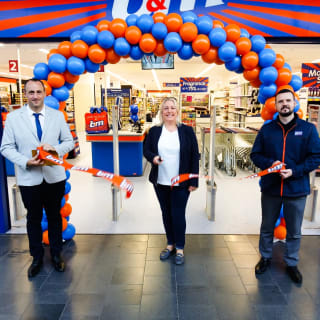 874-bmstores-golden-square-store-opening-2