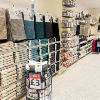 875-bmstores-arundel-store-opening-35