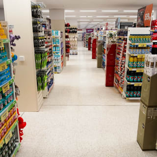 876-bmstores-queens-square-store-opening-30