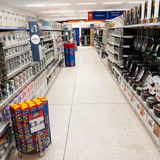 876-bmstores-queens-square-store-opening-35