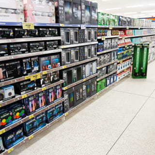 876-bmstores-queens-square-store-opening-38