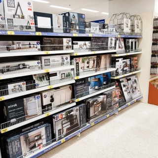 876-bmstores-queens-square-store-opening-41