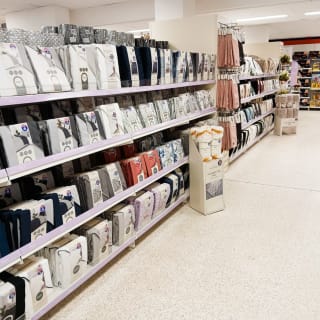 876-bmstores-queens-square-store-opening-49