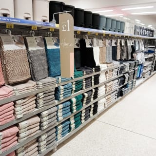 876-bmstores-queens-square-store-opening-58