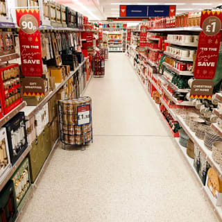 876-bmstores-queens-square-store-opening-59