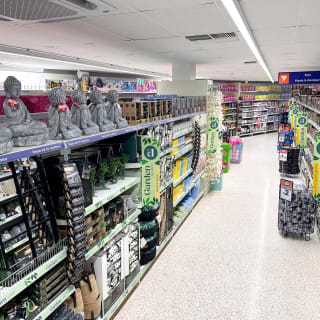 877-bmstores-louth-new-store-opening-15