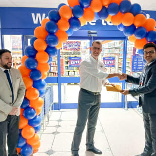 878-bandm-grays-new-store