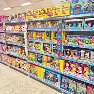 883-bandm-great-yamouth-market-gate-new-store-17